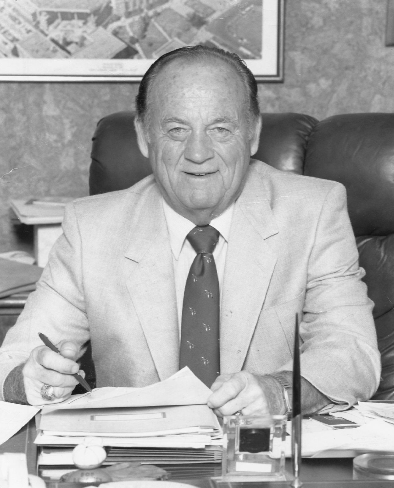 Bob Devaney, 1989